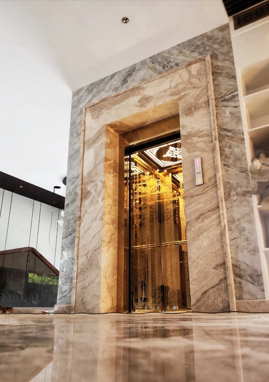 Ultra Luxury Home Elevator